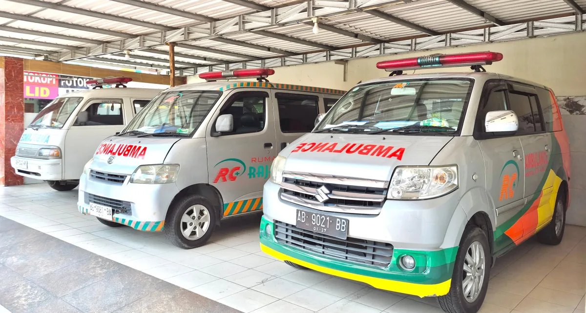 Armada Ambulans Siaga 24 Jam